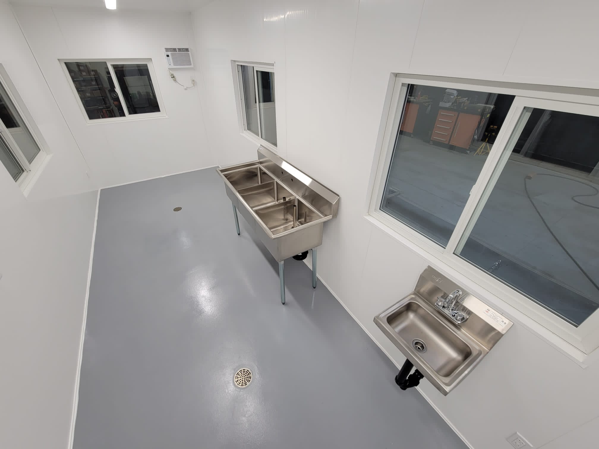 Food Processing Unit With Walk in Cooler - Tupcan Pty Ltd