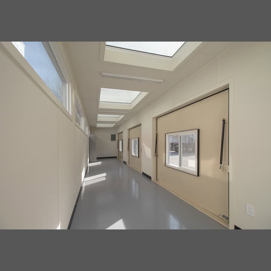 40&rsquo; Art Studio w/Flip up Doors - Tupcan Pty Ltd